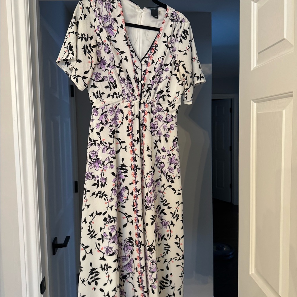 Gabby Skye Purple Floral Midi Dress